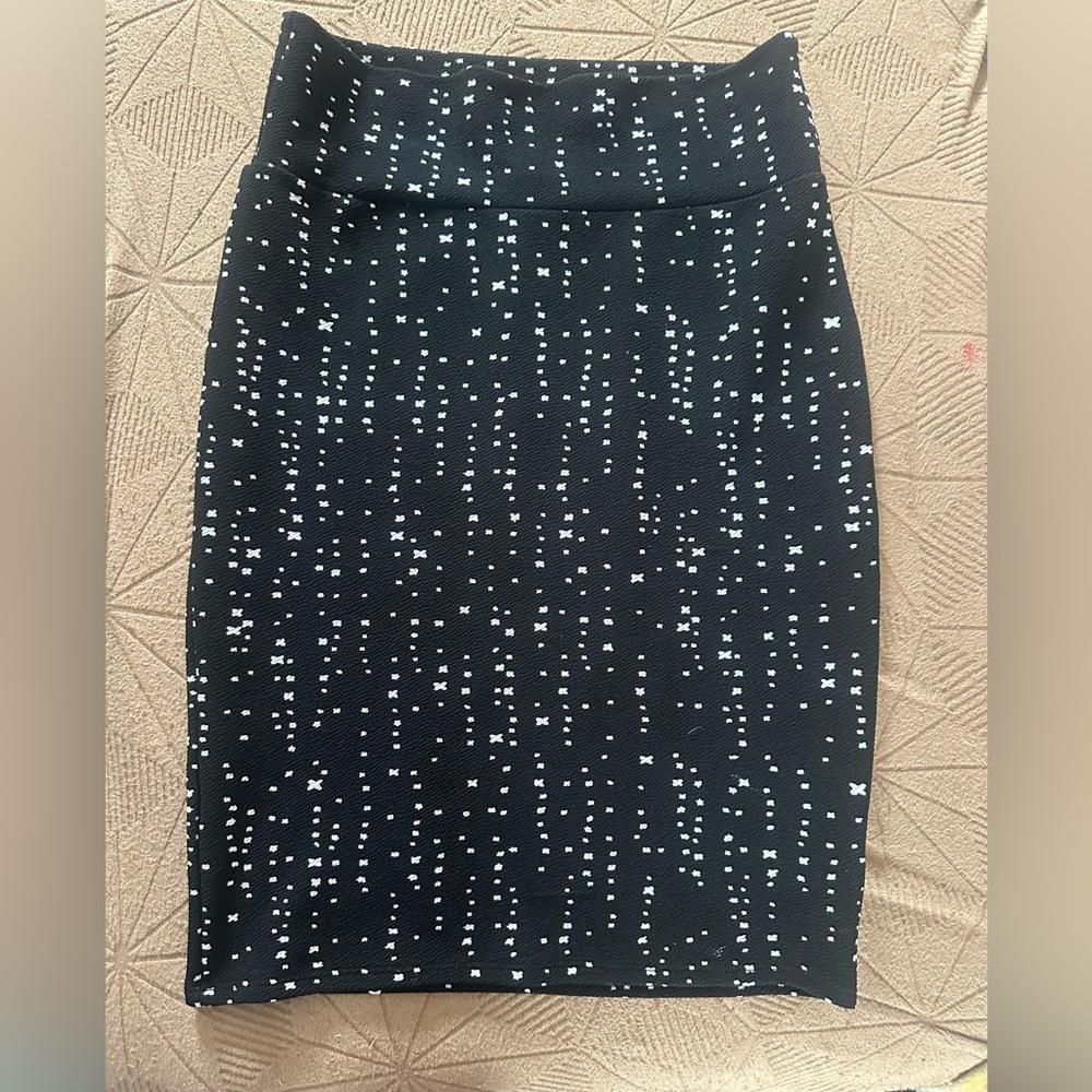 LuLaRoe Black and White Dotted Pencil Skirt